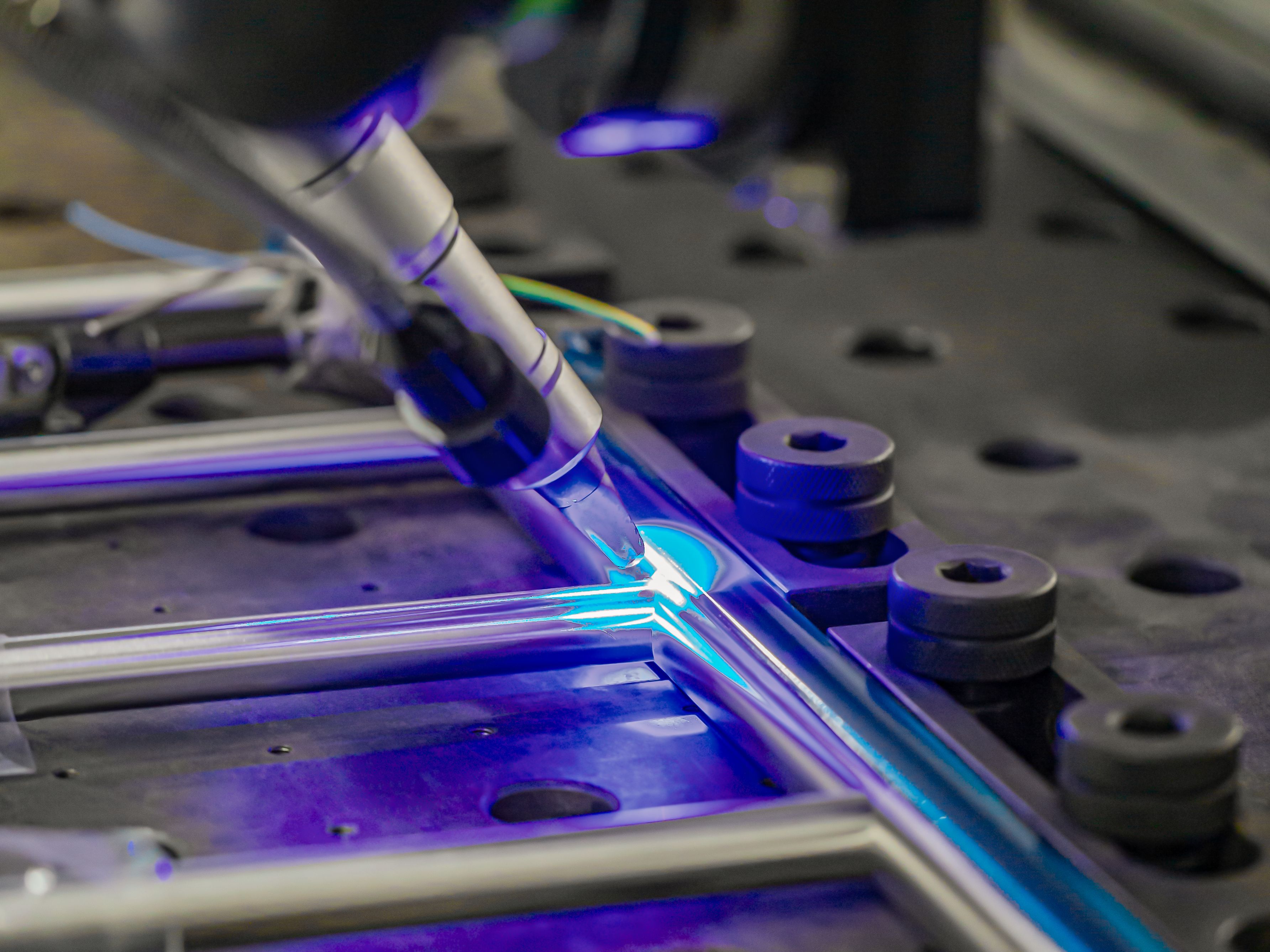 Automated stainless steel production line with robotic arms, symbolizing AussieSteel’s smart manufacturing and consistent OEM output.